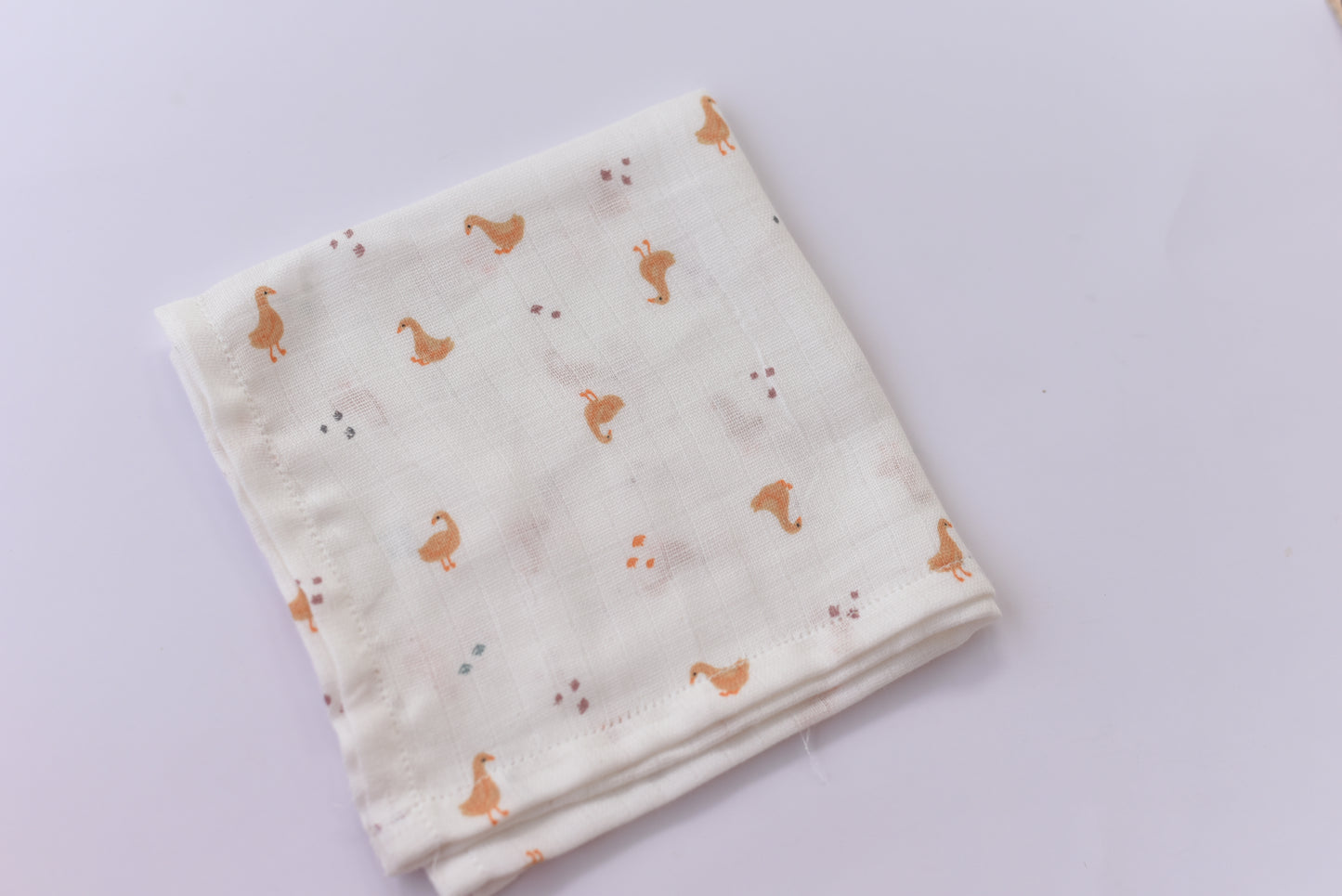 Muslin handkerchief/Face towel -Yellow duck- Pack of 1