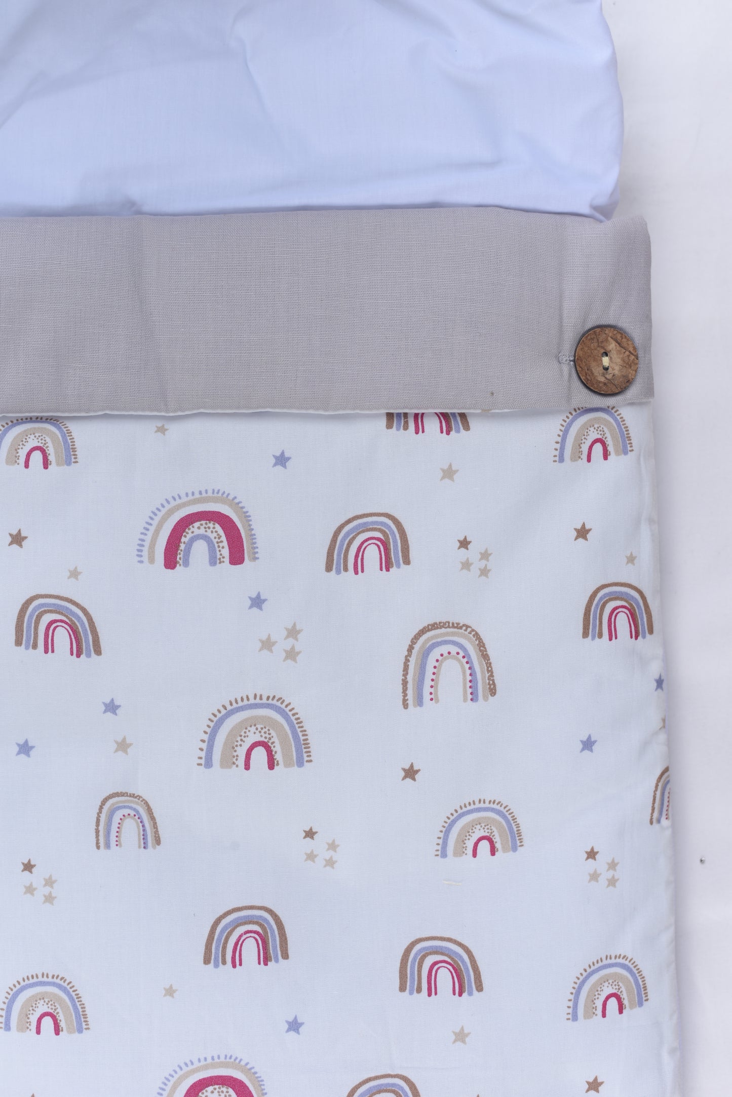 Baby Carrier Nest ,Carrying Nest Bag Portable Travelling Bed for 0-4 Months- Rainbows