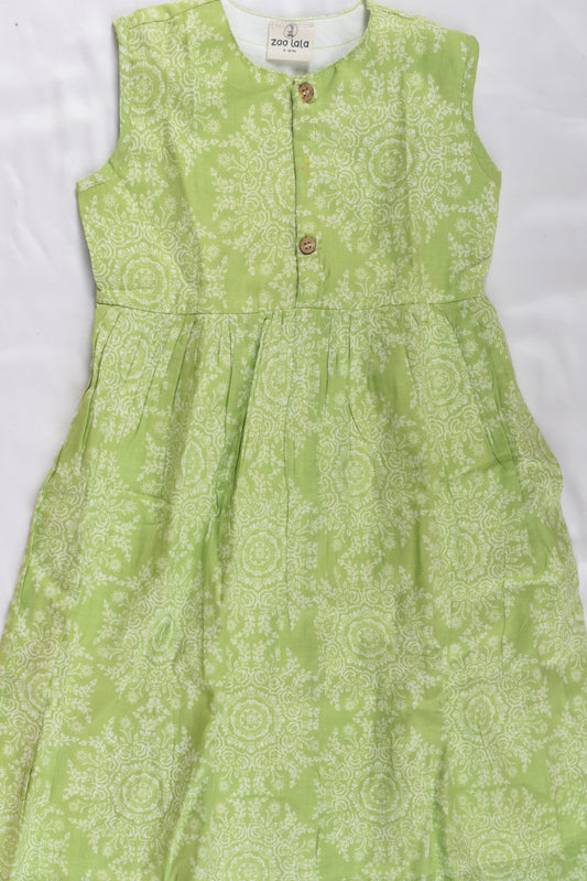 Casual Sleeveless frocks for kids