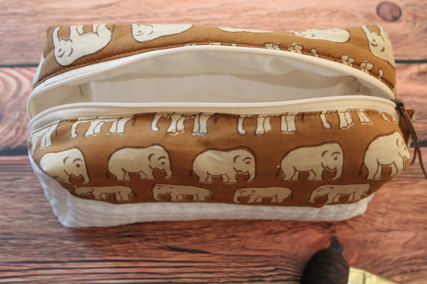 Travel pouch- Elephant